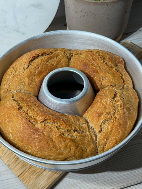 Brot aus dem Camping Backofen